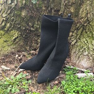 Cape Robbin Black Stretchy Textured Footwear